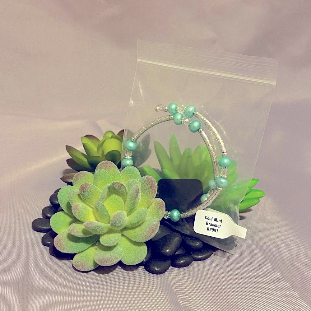 NEW Vantel Pearl Co. Cool Mint Wrist Candy Wrap Bracelet